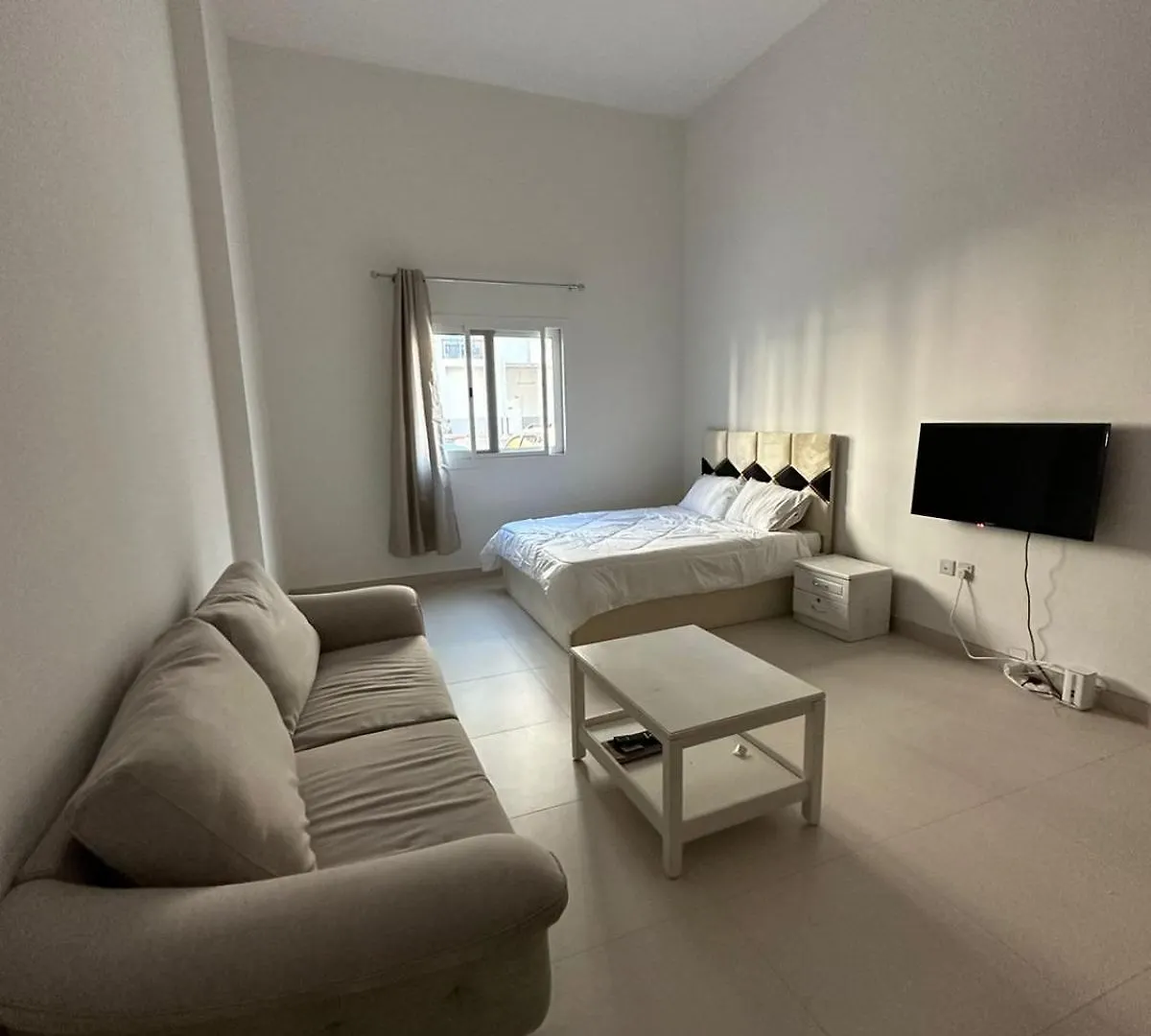 Al-Wasl Village Dubaj Apartmán